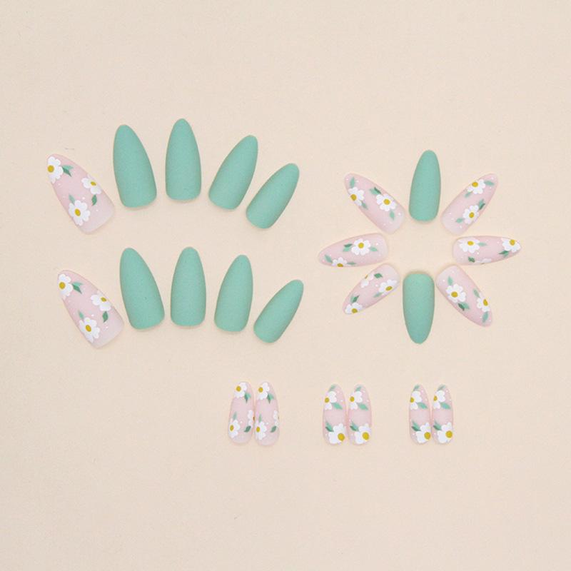 Fresh light green matte texture cute flower summer almond manicure European and American ins wind fake nail piece