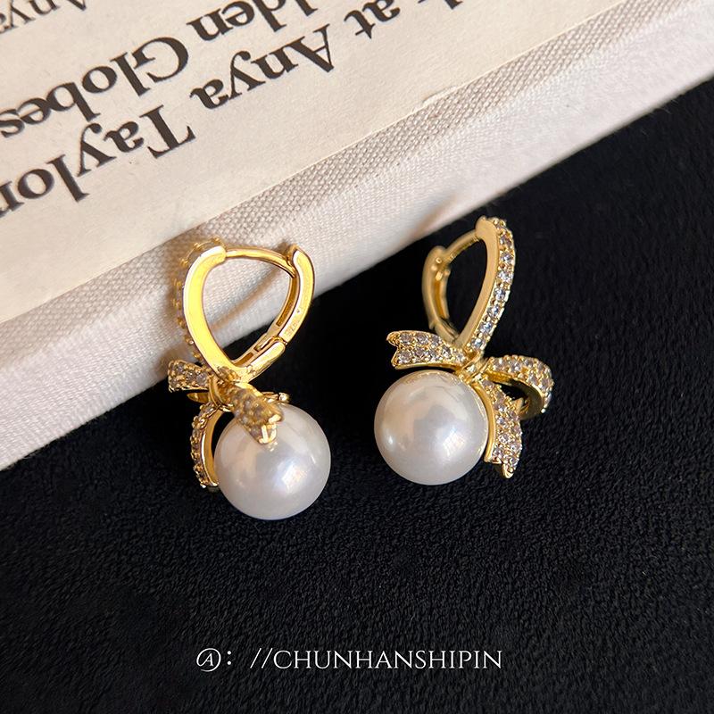 Bow slightly inlaid zircon ear buckle exquisite small pearl earrings light luxury high sense sweet temperament versatile earrings