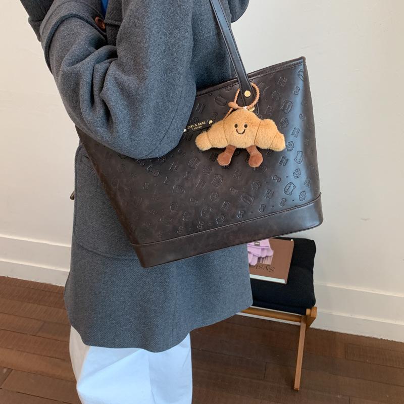 Корейская версия простой повседневной сумки большой вместимости женская 2025 осень и зима модная универсальная сумка-тоут для поездок на работу сумка через плечо