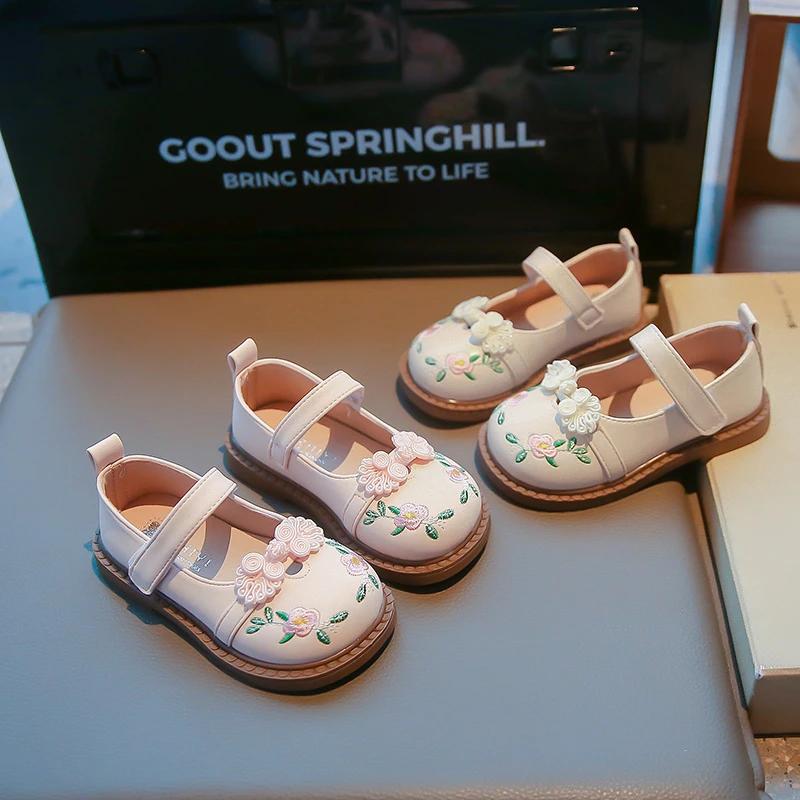 2024 Детские кожаные туфли для девочек, осенние новые модные китайские ретро-узлы с элегантной вышивкой, нескользящие туфли Hanfu