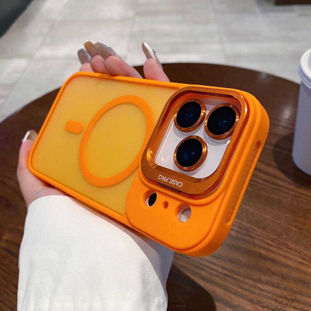 Совместим с iPhone 17 Pro Max, матовое покрытие, приятное на ощупь, магнитный держатель для линз, защитный чехол Apple 16 с защитой от падений.