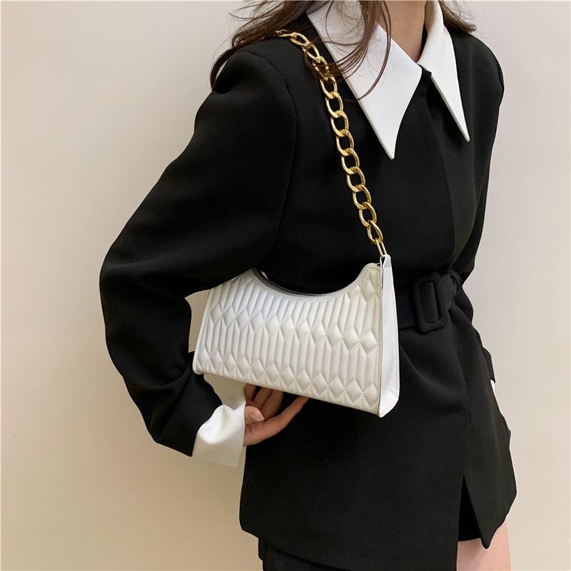 Сумка женская нишевая текстура популярная цепочка одно плечо подмышечная сумка иностранный стиль модная сумка прилив