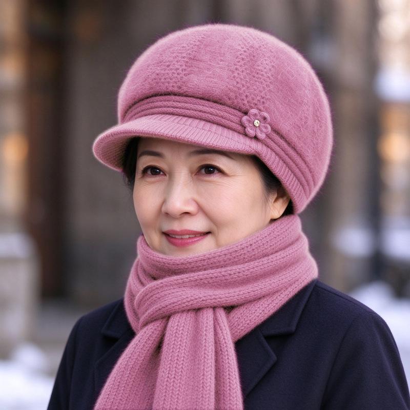 Middle-aged hat women's winter knitted hat scarf two-piece set mother thickened warm ear protection windproof wool hat