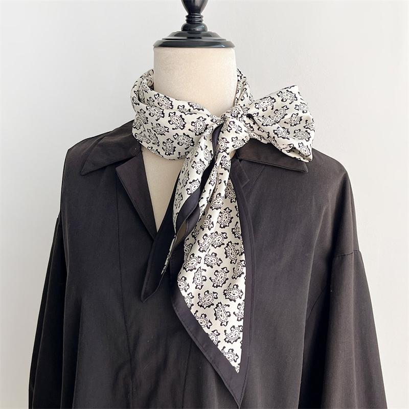 2025 Новая Мода Женский Треугольный Шарф Богемный Стиль Пейсли Дизайнер Длинная Лента Твиловый Шелк Шарфы Косынка Роскошь