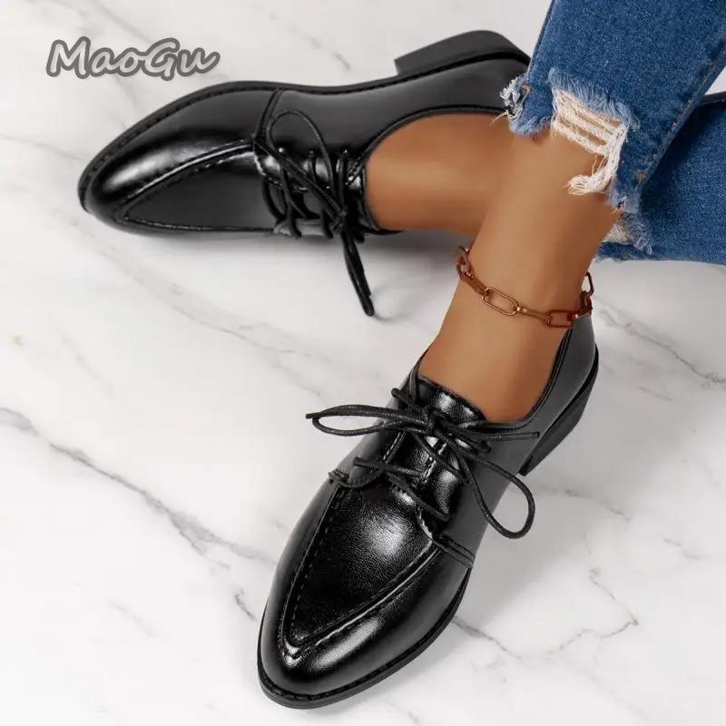 Модная элегантная лакированная обувь для платья женская 2025 весна-лето модный острый носок толстый каблук одинарная обувь большой размер 43 лоферы