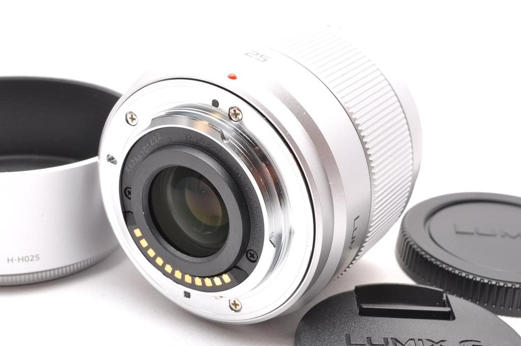 Panasonic Single Focus Lens for Micro Four Thirds Lumix G Silver 25mm/ F1.7 ASPH. H-H025-S