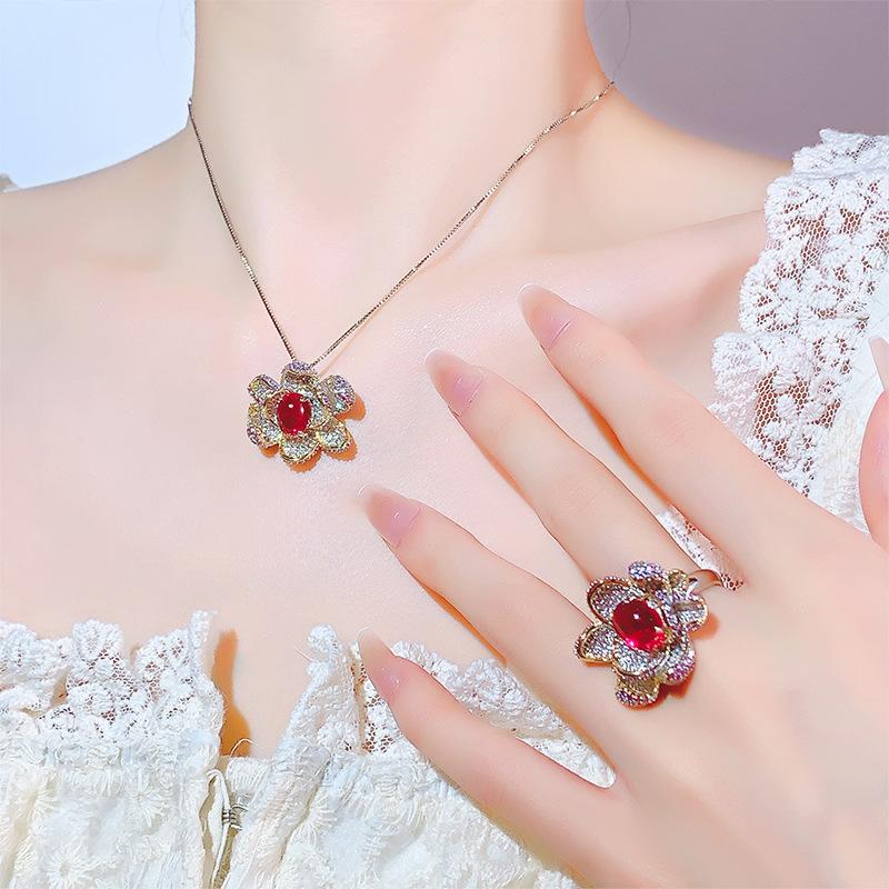 Комплект ювелирных изделий Ожерелье Кольцо Рубин Голубиная кровь Высокий темперамент Роза Женская мода