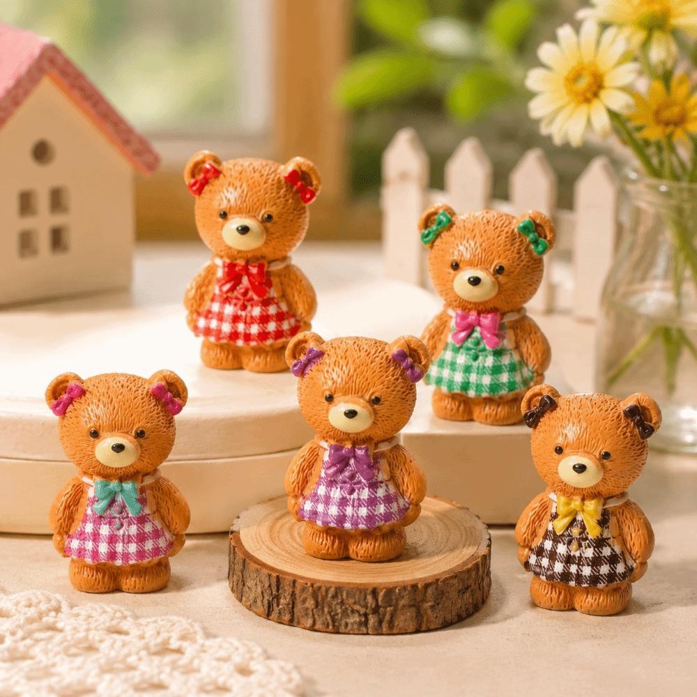5pcs Resin Little Bear Figurine Mini Desk Bear Decorations Cute Apron Bear Decorations Desktop Use