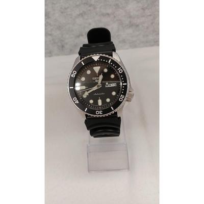 Б/у автоматические часы SEIKO 4R36-07G0