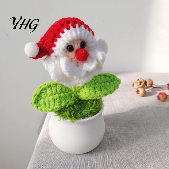 Handmade Wool Desktop Decorations Hand Crochet Potted Christmas Tree, Creative Knitted Plant, Mini Crocheted Winter Ornaments Cute Home Decorations,
