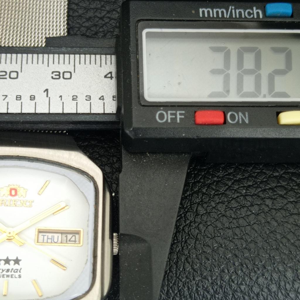 ВИНТАЖНЫЕ ORIENT CRYSTAL АВТОМАТИЧЕСКИЕ 46941 ЯПОНИЯ МУЖСКИЕ БЕЛЫЙ ЦИФЕРБЛАТ ЧАСЫ a704871-1