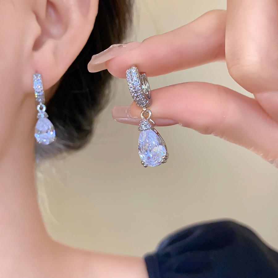 Silver Needle Super Fairy Elegant Bow Flower Stud Earrings French Light Luxury Earrings Literary Style Sweet Versatile Earrings