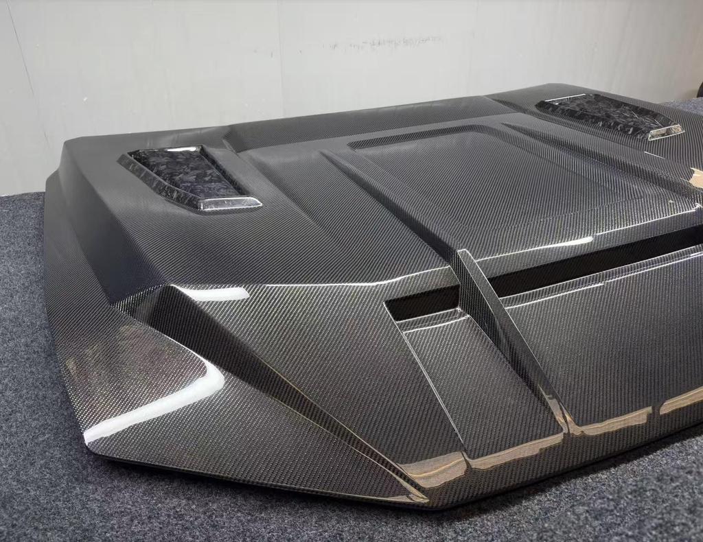 M817 Carbon Fiber Hood for Dongfeng Mengshi: High-Quality Car Engine Hood Modification