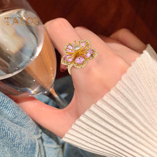 Женское кольцо с блестящим кубическим цирконием в форме цветка, кольцо на палец, регулируемый дизайн, изысканное ювелирное изделие