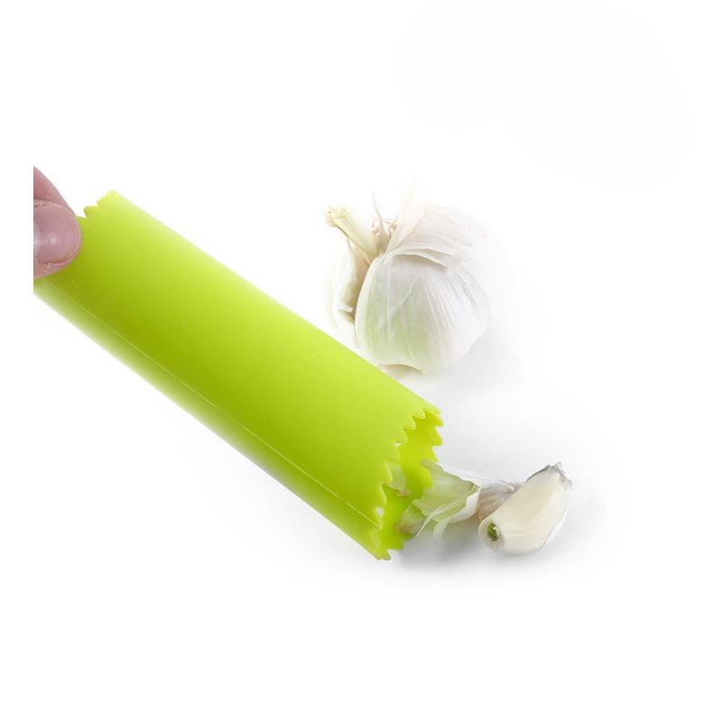 Кухонный артефакт Чеснокочистка, Ручная чеснокочистка, Простой и креативный кухонный инструмент.