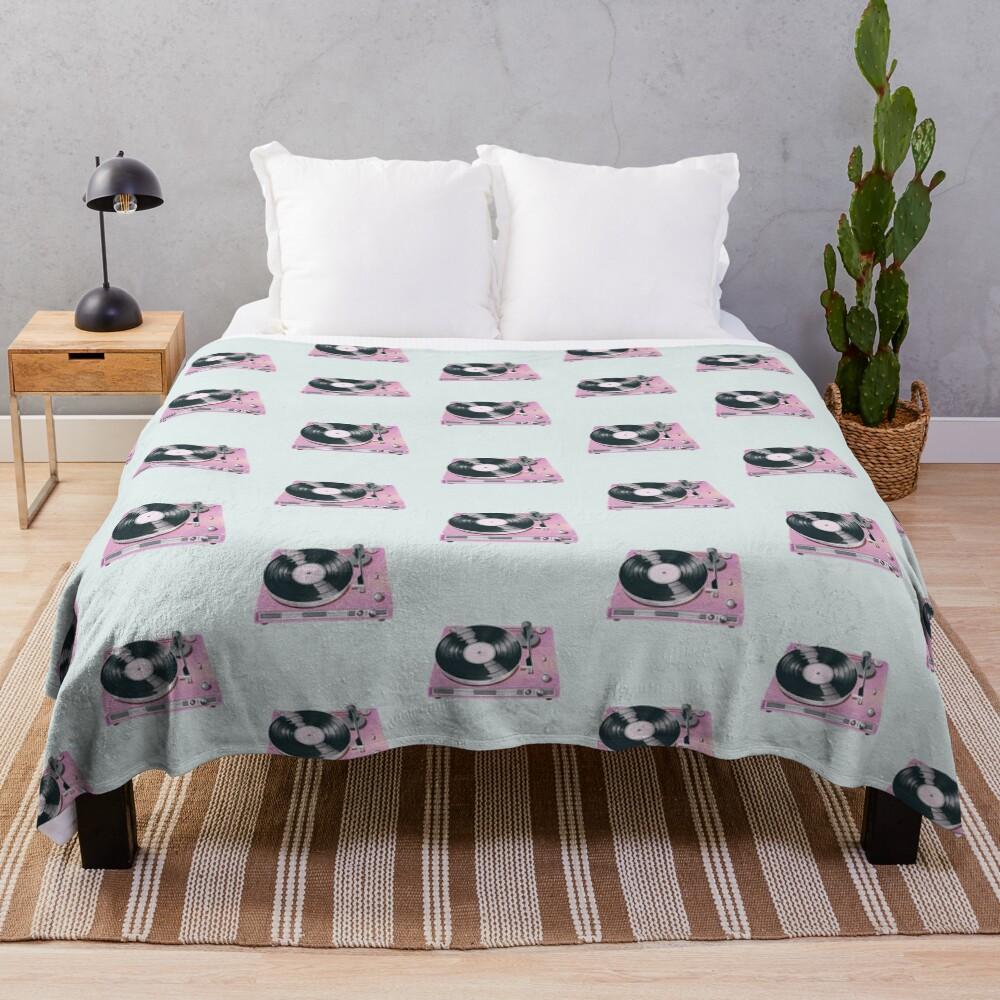 Vintage pink record player Throw Blanket