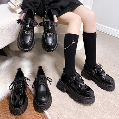 Модные туфли-лодочки в стиле панк-ветер для женщин Новые готические туфли с крыльями летучей мыши на толстой подошве, водонепроницаемые туфли в стиле Лолиты с металлической цепочкой