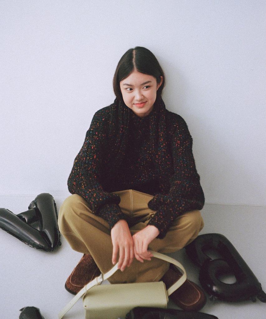 Вязаный свитер Epinggeulleo с рисунком пончика - Черный