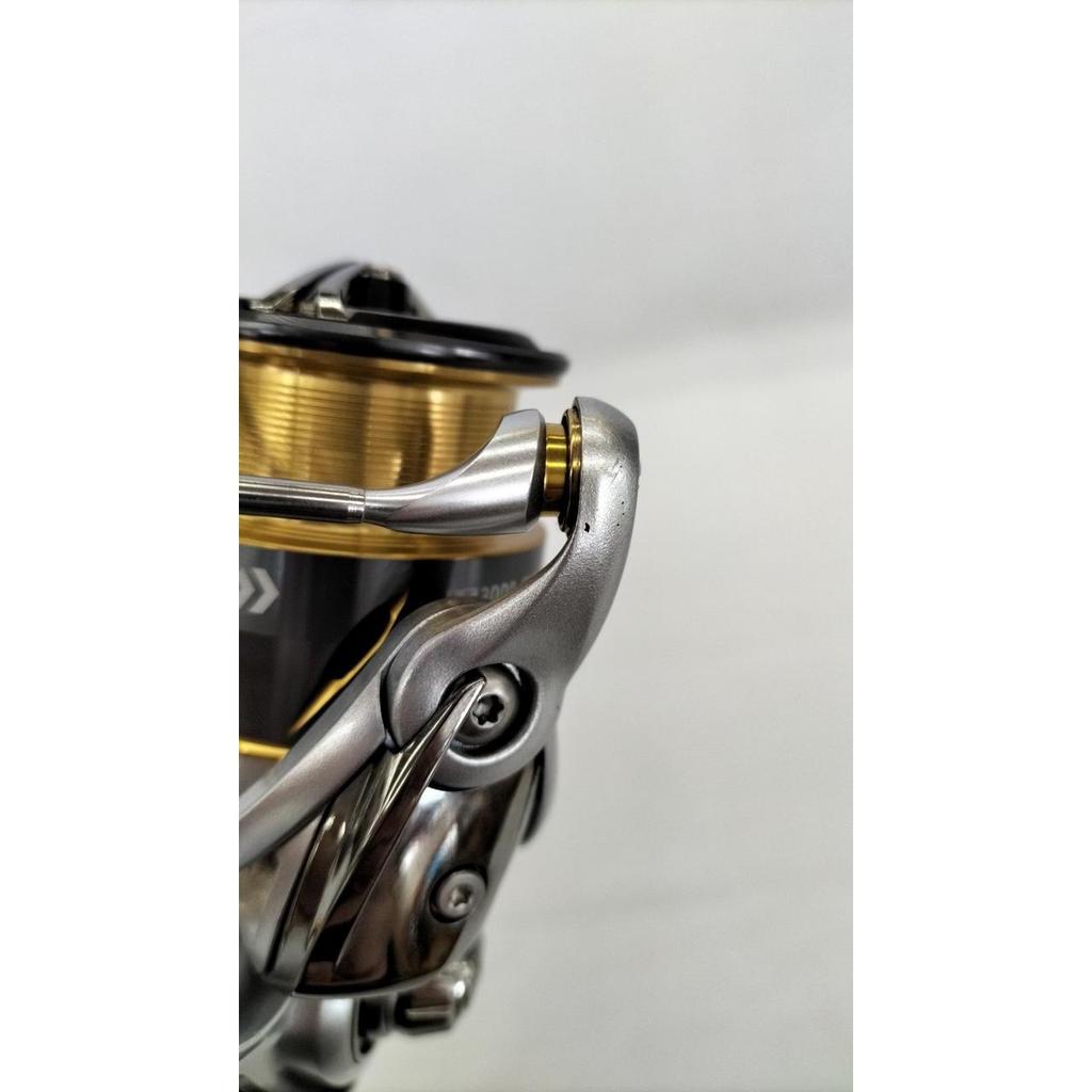 Б/у спиннинговая катушка DAIWA 21FREEMS LT3000CHX