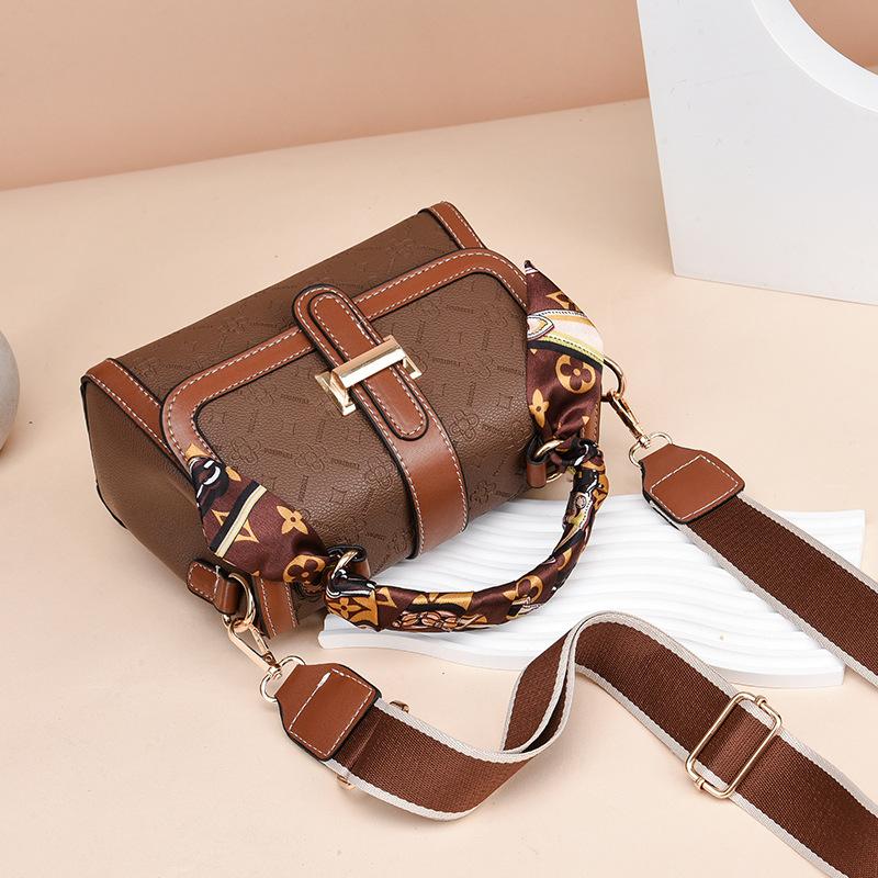 Женская сумка сумка-мессенджер женская 2025 новая ретро универсальная маленькая квадратная сумка из ПУ высокого класса на плечо женская сумка тренд