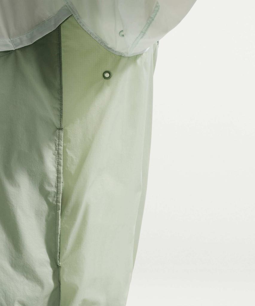 Nike Неутепленная куртка Windrunner на молнии с защитой от УФ-лучей M - Бледно-зеленый:Нефритовый горизонт:Белый / Io9628-394