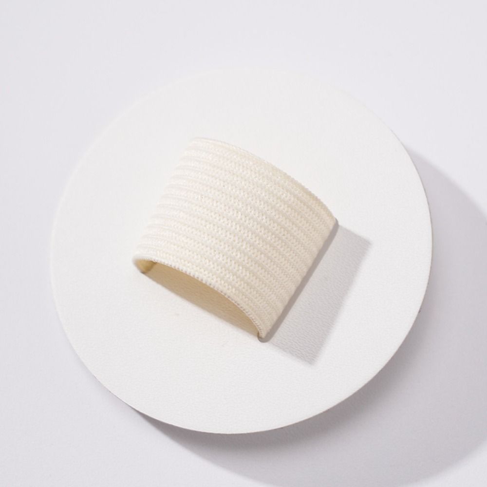 Love Shaped Round Pen Holder Elastic Loop Leather Pen Holder Portable Pen Clamp Notebook
