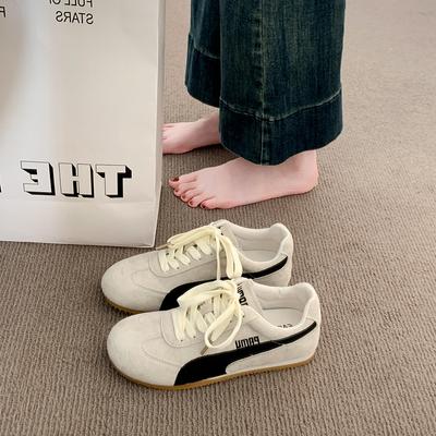 Корейская версия шнурованных немецких тренировочных туфель женские весна 2025 новая мода универсальные спортивные и для отдыха толстоподошвенные нескользящие белые туфли