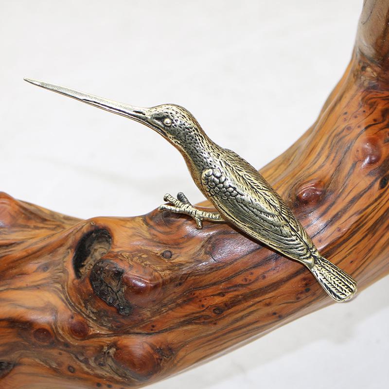 Brass Micro-Carved Kingfisher Ornament: Solid Copper Hummingbird Tea Knife with Long Beak - A Bird of Good Omen for Your Desktop.