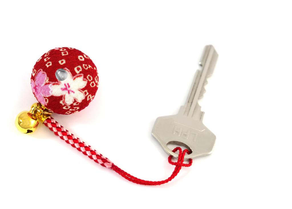 Цветок Кирин Калейдоскоп Колокольчик Японский Кирин Нэцке Сделано в Сувенир Вишня [Цзунь] (8мм) Брелок, Япония, (Красный цветок)