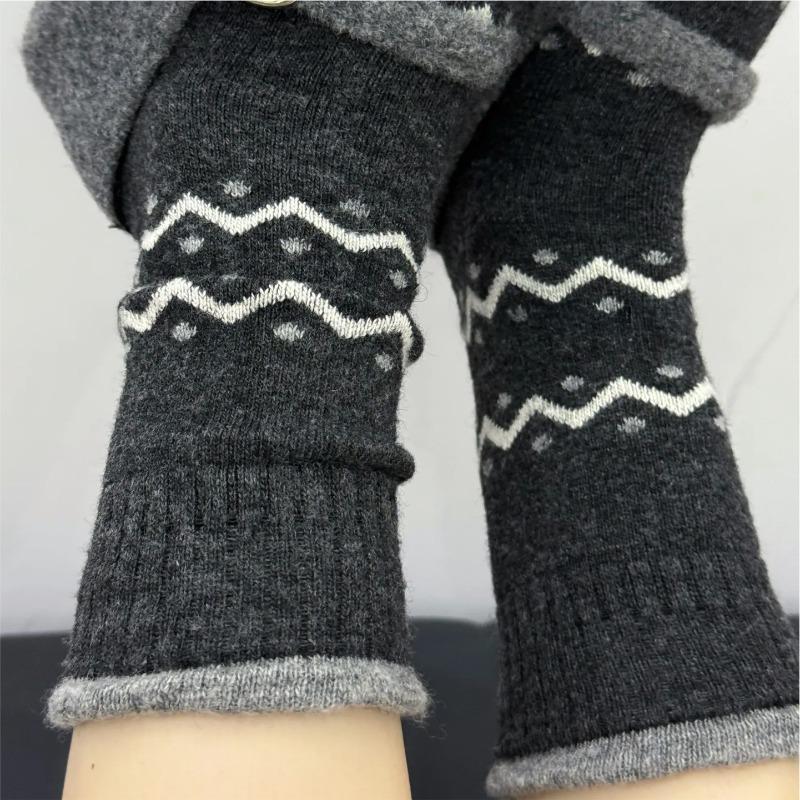 Women's Long-tube Winter Wavy Wool Mid-tube Socks, Vintage and Trendy Cotton Socks, Pile Socks for Autumn and Winter