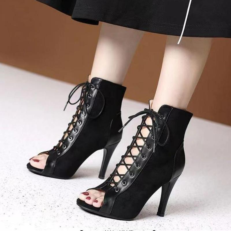 Новые босоножки на шнуровке на каблуках, женская обувь, летний тренд, черные сексуальные ботинки с открытым носком, модные туфли на шпильке, женские сандалии для джазовых танцев
