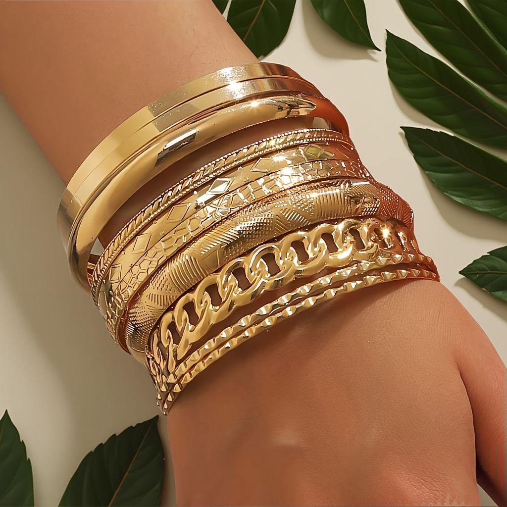 Элегантный набор из 10 геометрических многослойных браслетов золотистого цвета