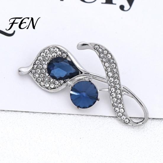 Decorative Coat Accessories Women Rhinestone Flower Brooch Pin, Sparkling Floral Lapel Alloy Pin Accessory for Coats Dresses Suits Vintage Badge