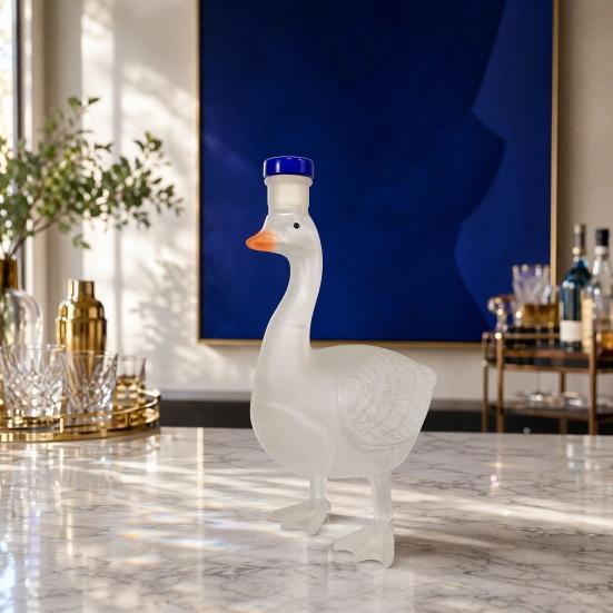 Goose Shape Whiskey Bottle Decanter 3D Bird Liquor Glass with Frosted Stopper