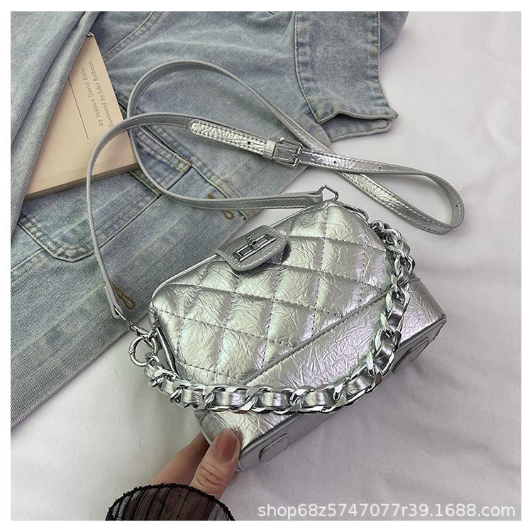 Сумка Женская 2025 Новая Мода Простая Повседневная Универсальная Ромбовидная Ручная Цепочка На Одно Плечо Кроссбоди Клип Ракушка