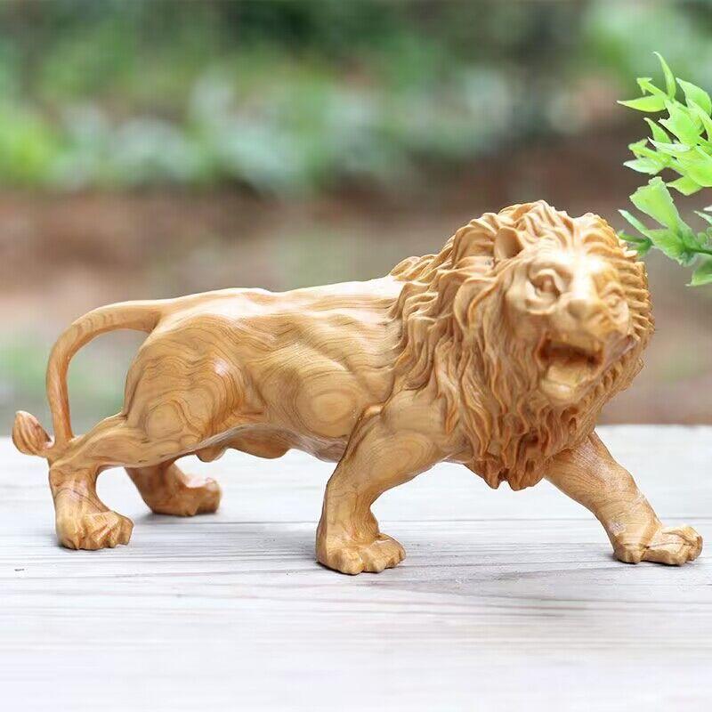 Natural Cypress Wood Lion Statue, Solid Wood Hand-Carved Animal Sculpture Home Room Office Decoration Artwork The Perfect Gift