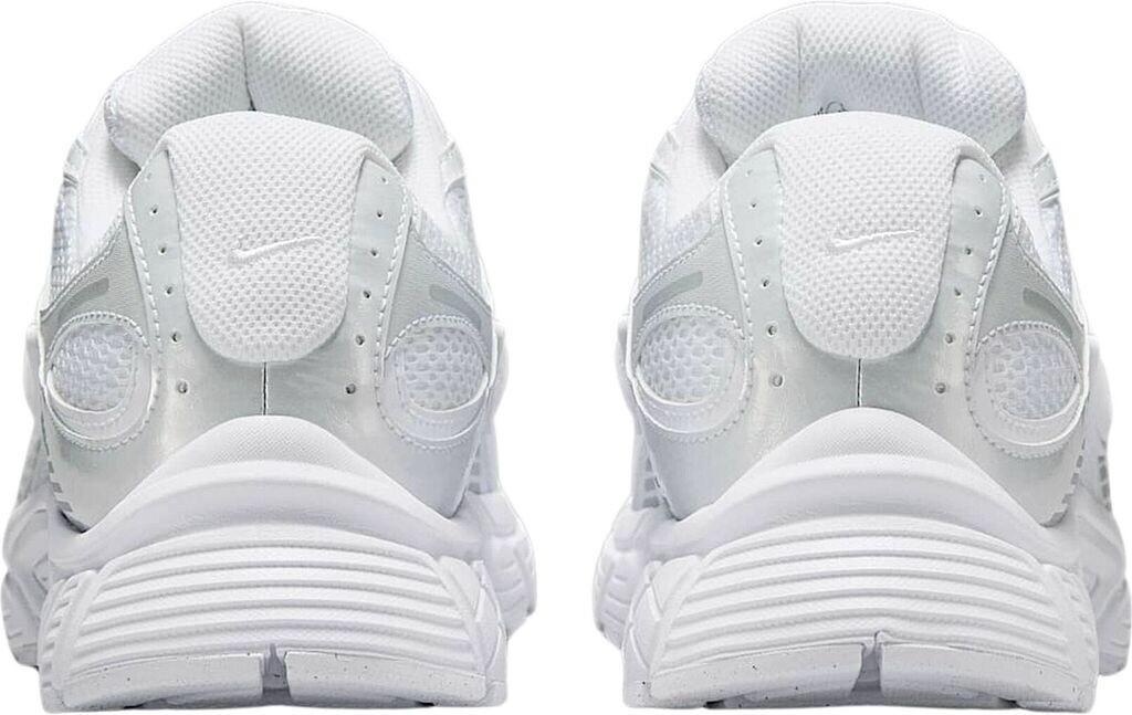 Кроссовки Nike V5 RNR white/black/metallic silver/white