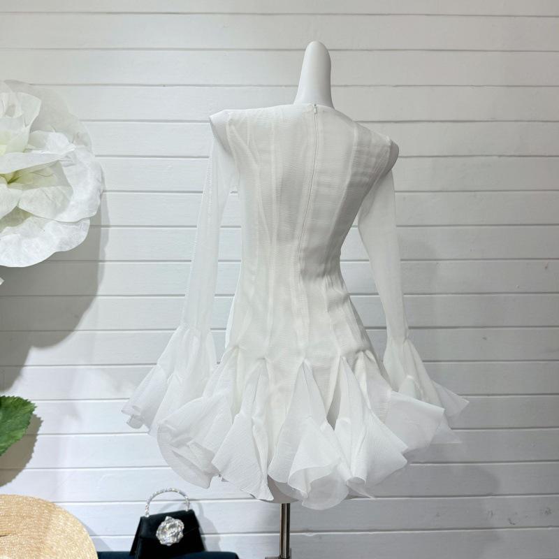 Elegant Ruffles Single Breasted Ruffles Mini Dress Women Flared Sleeve High Waist O-neck Dresses 2025 Lady Party Gowns New