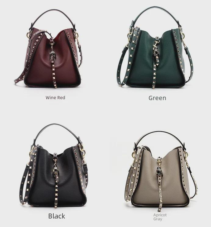 Сумка-ведро из натуральной кожи с заклепками и рисунком в виде головы тигра