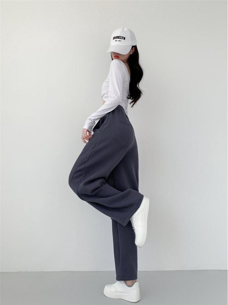 Women's 2024 Autumn/Winter Wide-Leg Banana Pants: Velvet Lined, Straight Fit, Casual and Warm.