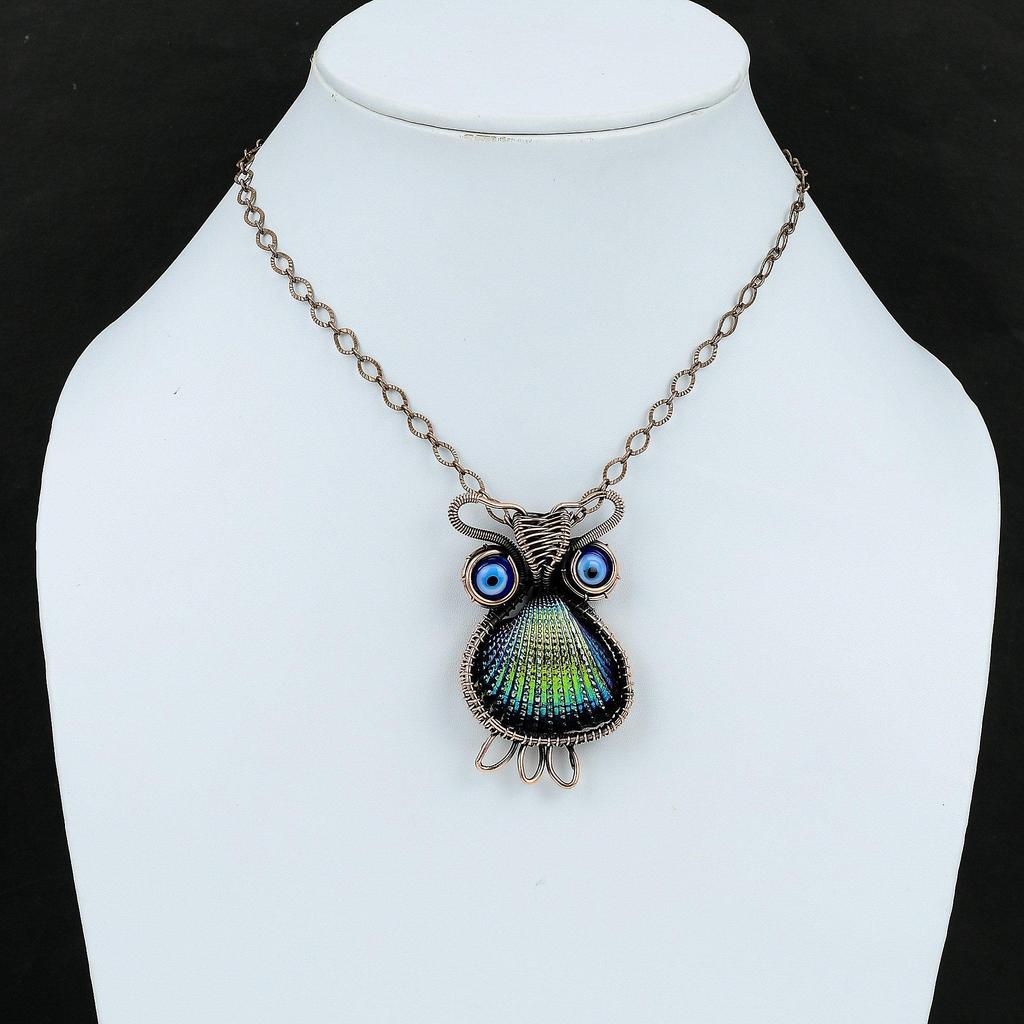 Кулон-ракушка с титановым покрытием, синего цвета, кулон "Злой глаз", кулон с драгоценным камнем, обернутый медной проволокой, медные дизайнерские украшения, кулоны ручной работы в виде совы