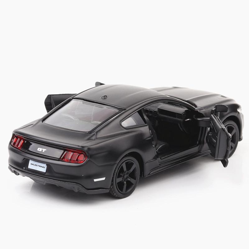 MAKEDA Официально лицензированный 1:36 Имитация Ford Mustang Металлическая Модель Автомобиля Мальчики Игрушечная Машинка с Оттяжкой Двойные Открывающиеся Двери