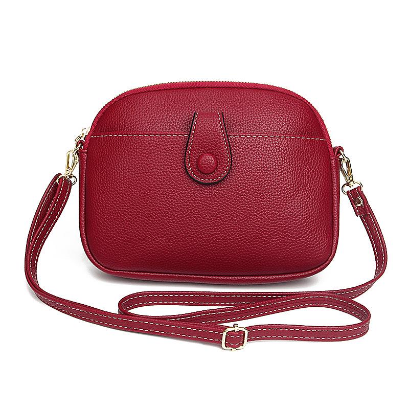 Модные женские сумки через плечо и почтальонки: Модные, высококачественные и универсальные модели небольших квадратных форм