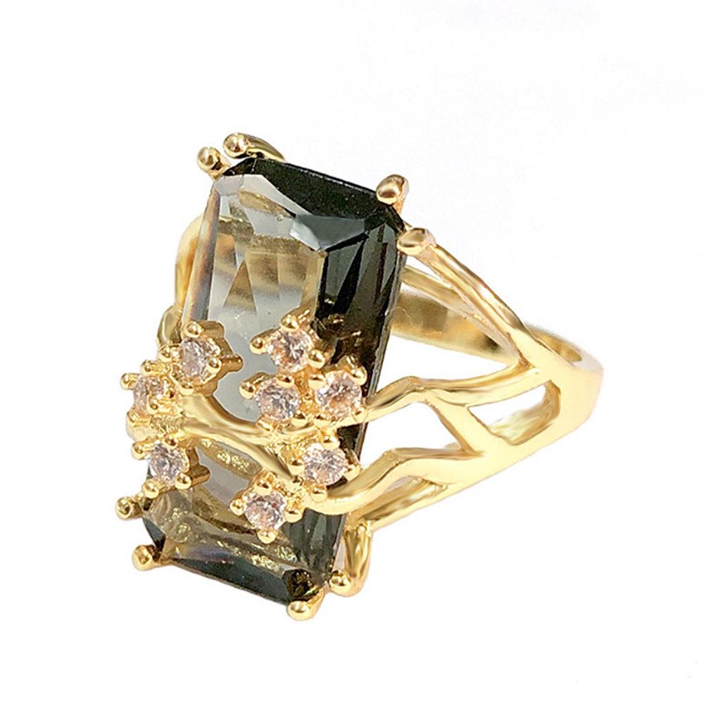 European & American Fashion Gold Zircon Square Ring for Women