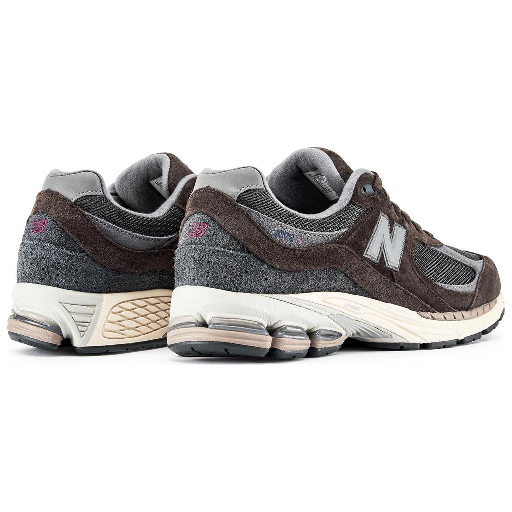 New Balance 2002R Лунный Новый год — кроссовки унисекс Rich Earth коричневого цвета с черным верхом Castlerock M2002RLY