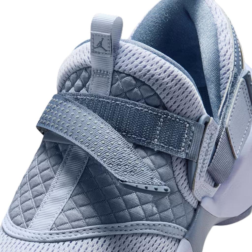 Air Jordan Jordan Trunner LX Ghost Ashen Slate Женские кроссовки Серый Светоотражающий-Серебристый HQ2164-010