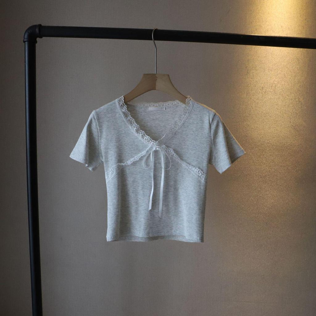 Маленький топ с короткими рукавами и бантом, приталенного силуэта - 2025 корейский стиль, летняя женская мода