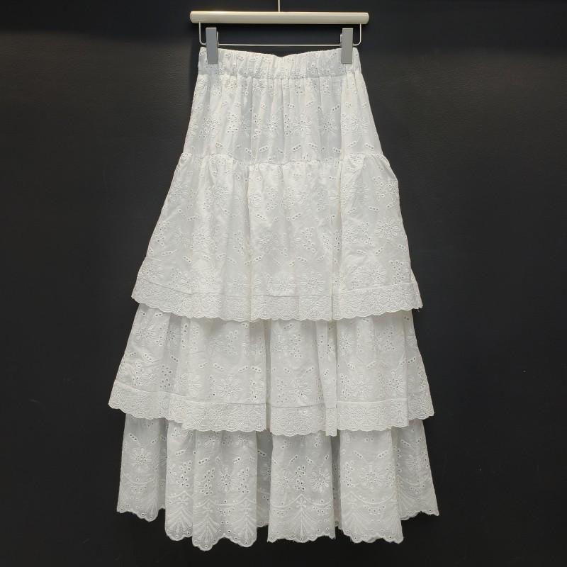 Весна 2024 г. Корейская узкая белая вышитая длинная юбка - французский сладкий стиль с цветочными деталями