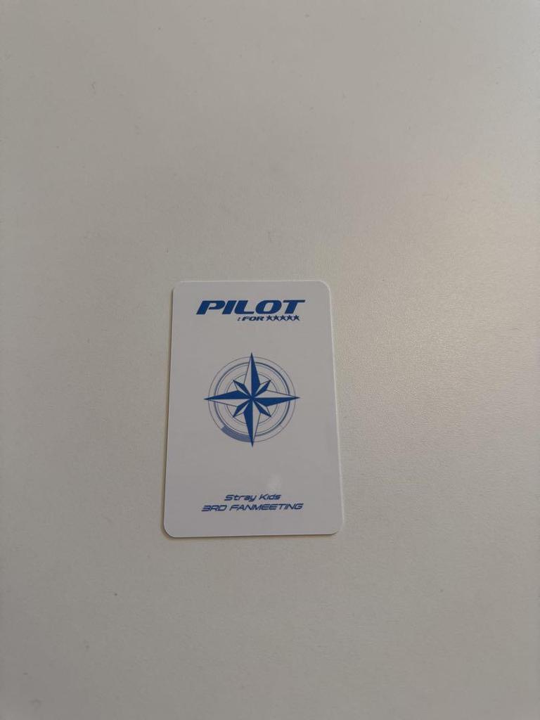 [Б/У] straykids фан-встреча pilot stayzone торговая карточка рено