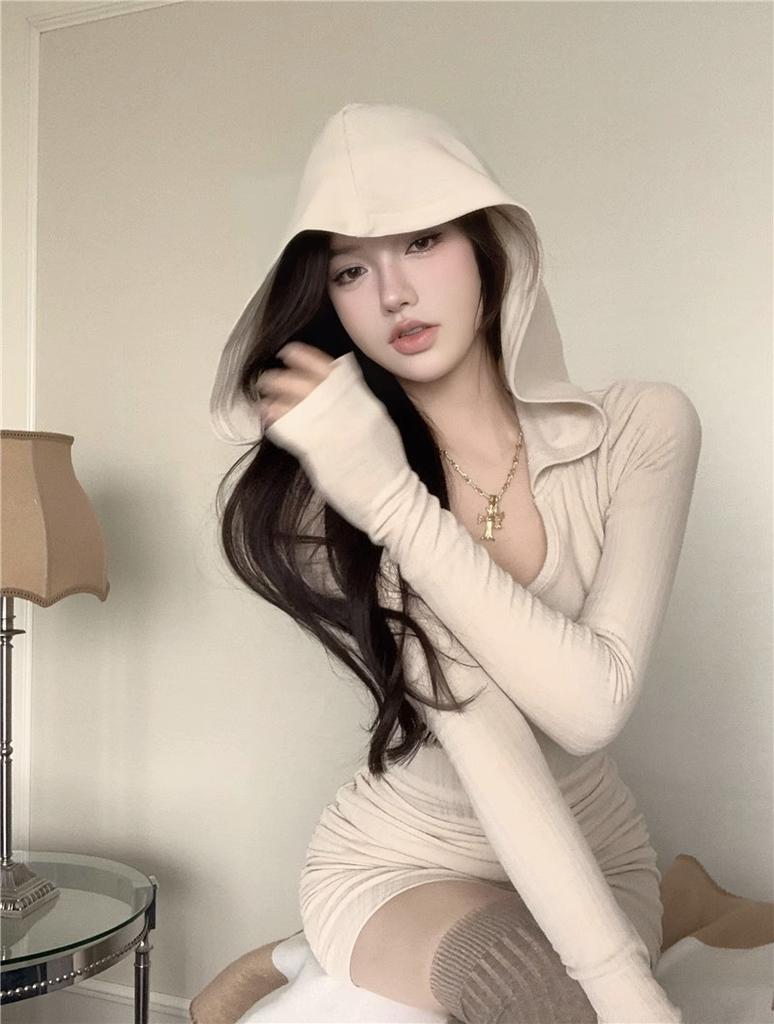 Spice girl sexy hooded V-neck dress women's autumn and winter new temperament advanced tight and thin inner hip skirt